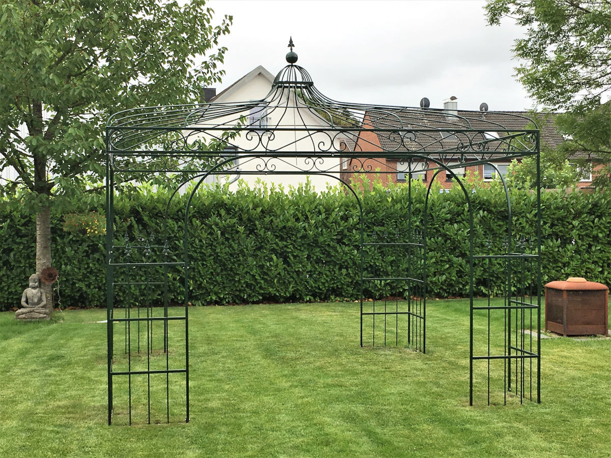 Geschmiedete Eisenpavillons nach Maß - verzinkt, robust und langlebig
