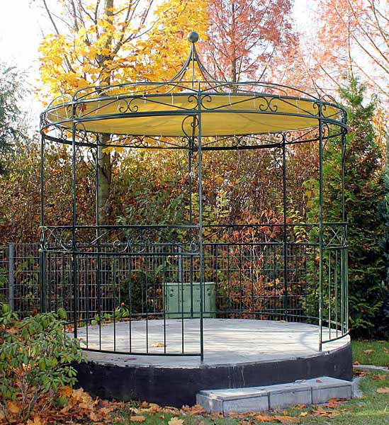 Rosenpavillons aus Schmiedeeisen - verzinkt, robust und langlebig